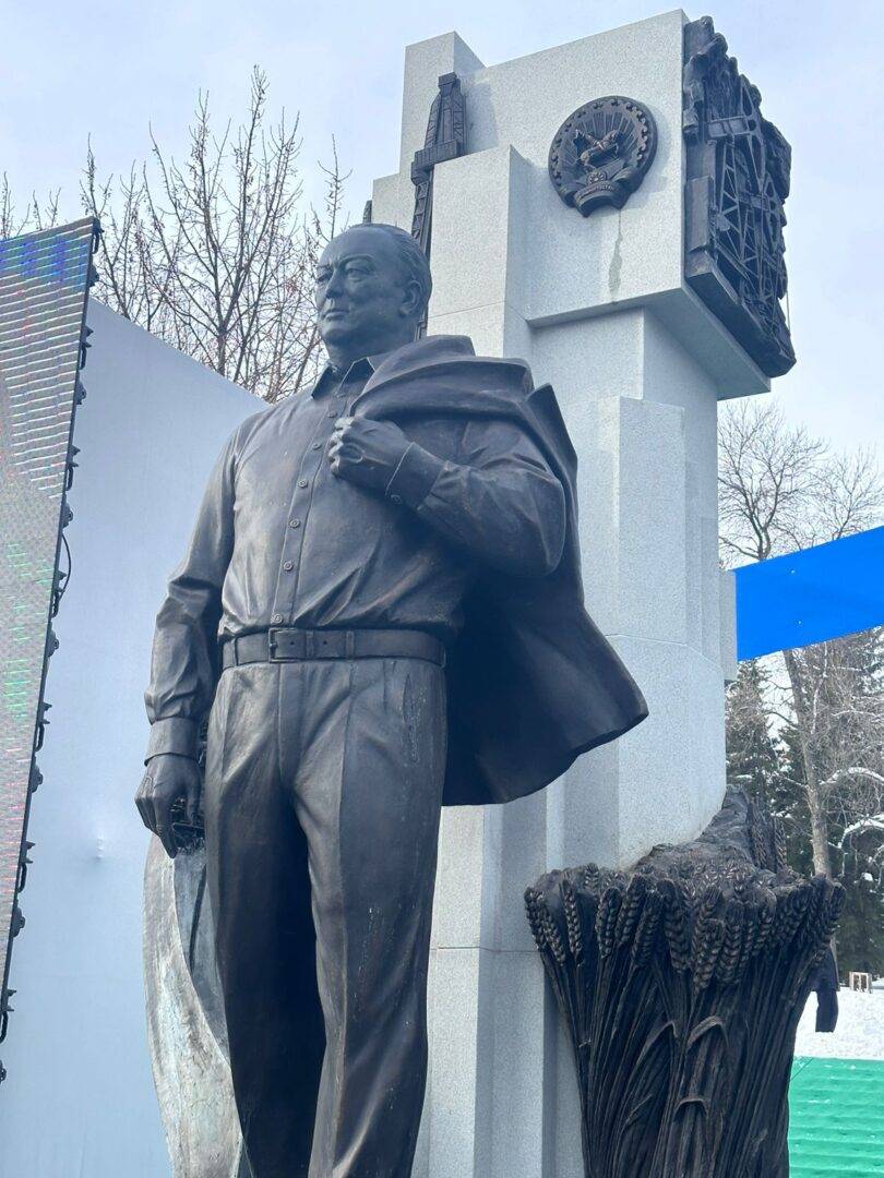 Открытие памятника М. Г. Рахимову